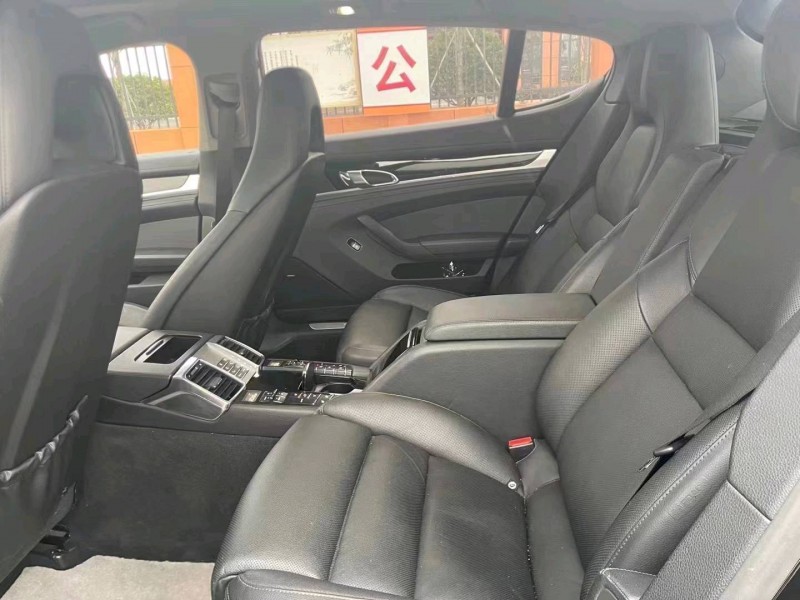 邯郸13年保时捷帕拉梅拉4