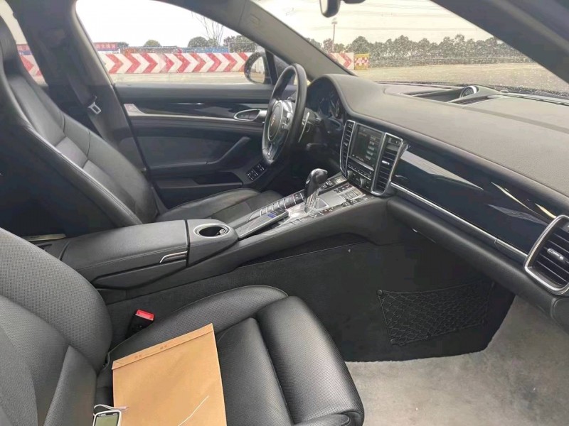 邯郸13年保时捷帕拉梅拉5