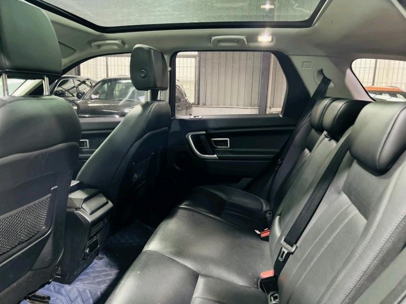 东莞17年路虎发现6