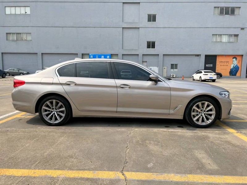 广州17年宝马5系5