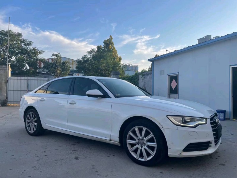 济宁16年奥迪A6L8