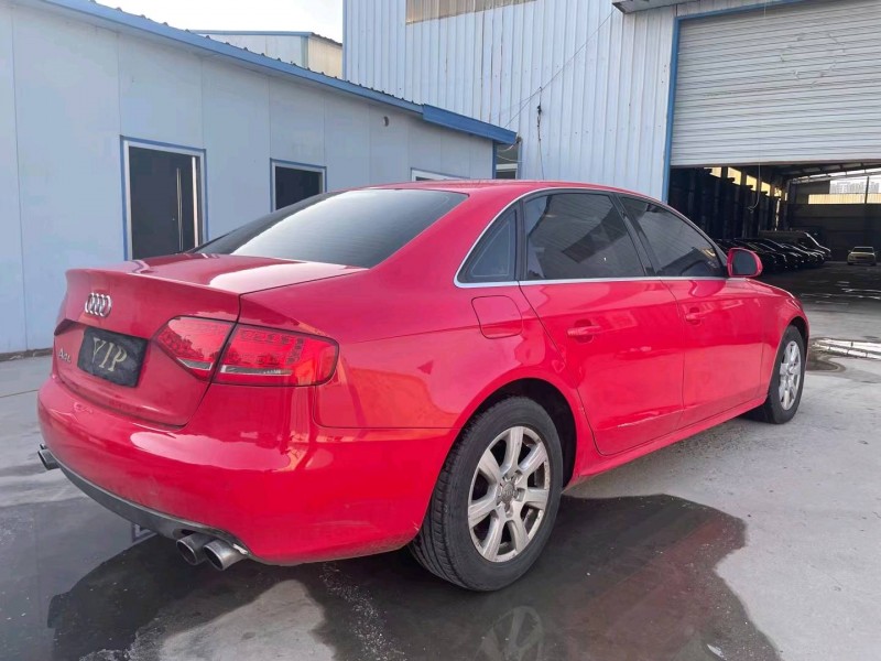 济宁12年奥迪A4L8