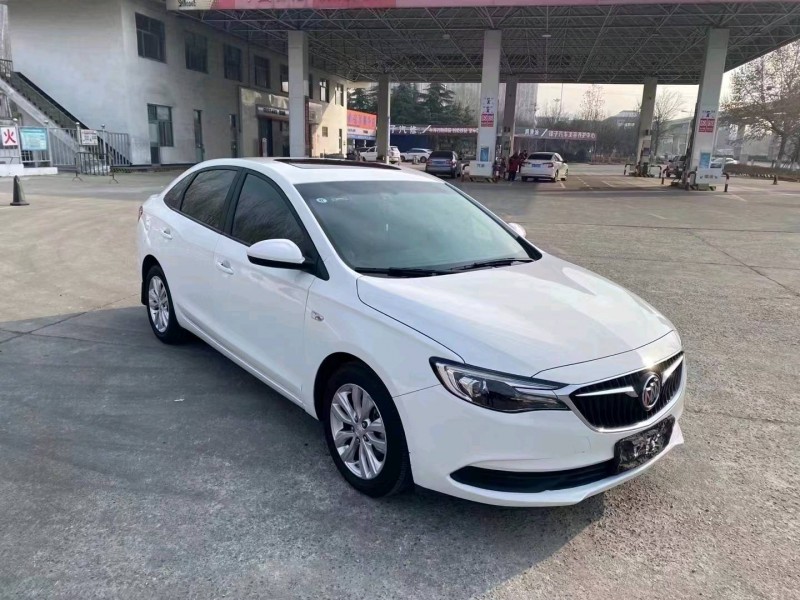 青岛22年别克英朗2