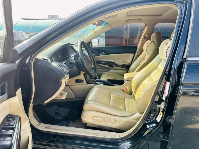 东莞10年本田雅阁2