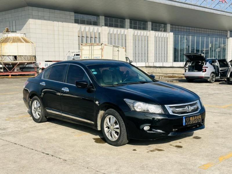 东莞10年本田雅阁4