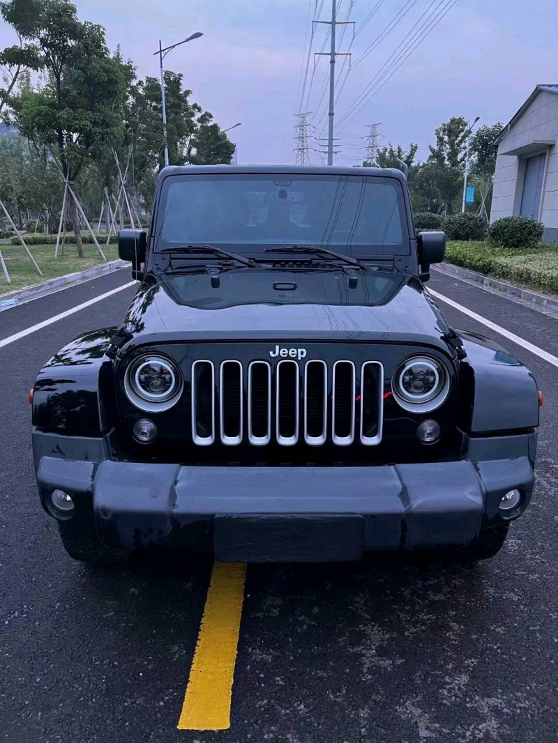 徐州18年Jeep牧马人9
