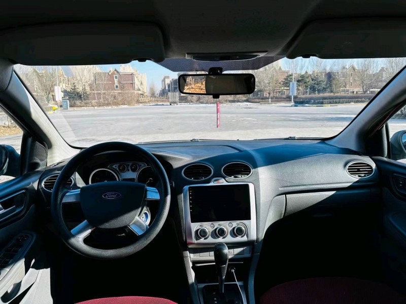 沈阳12年福特福克斯8