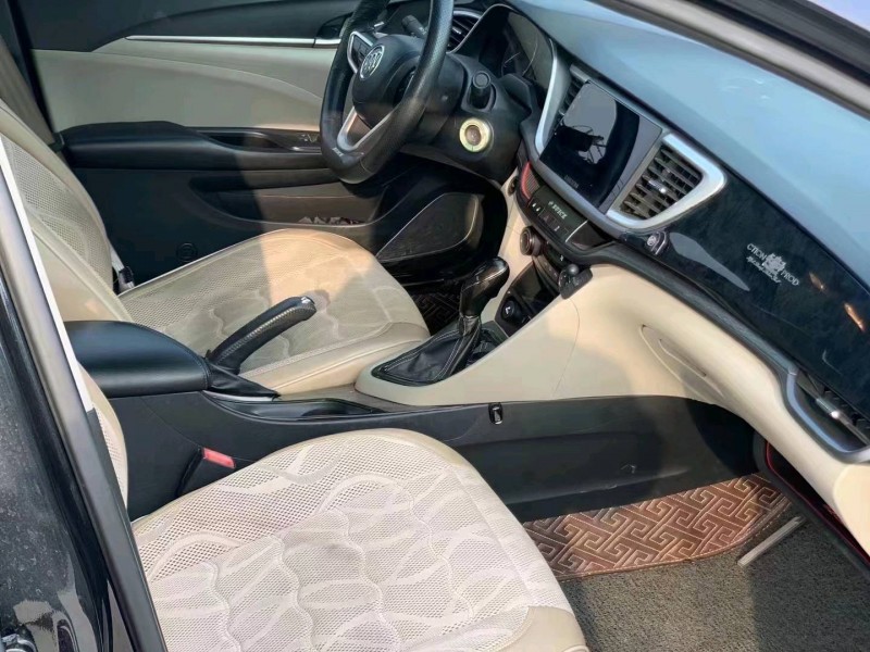 青岛16年别克英朗4