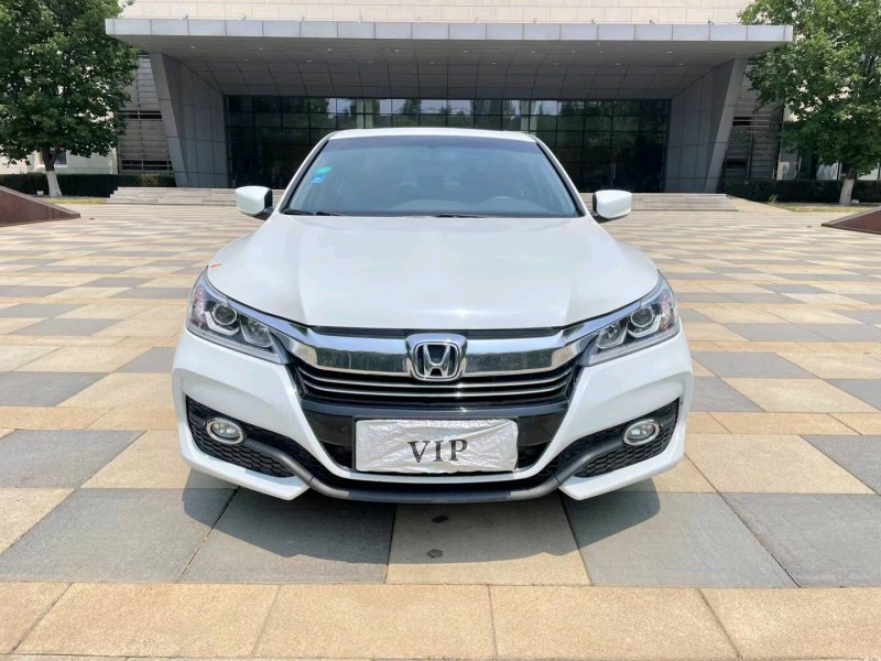 沈阳16年本田雅阁1