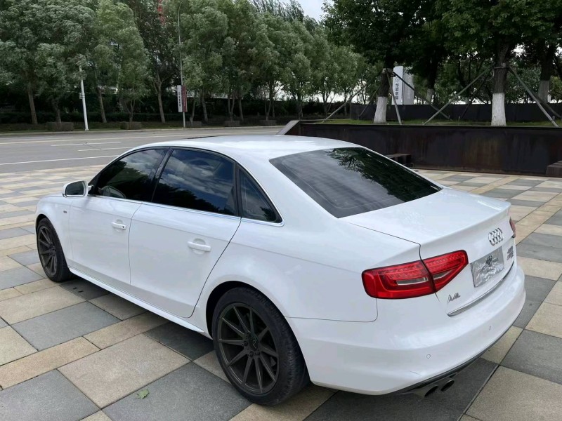 沈阳15年奥迪A4L5