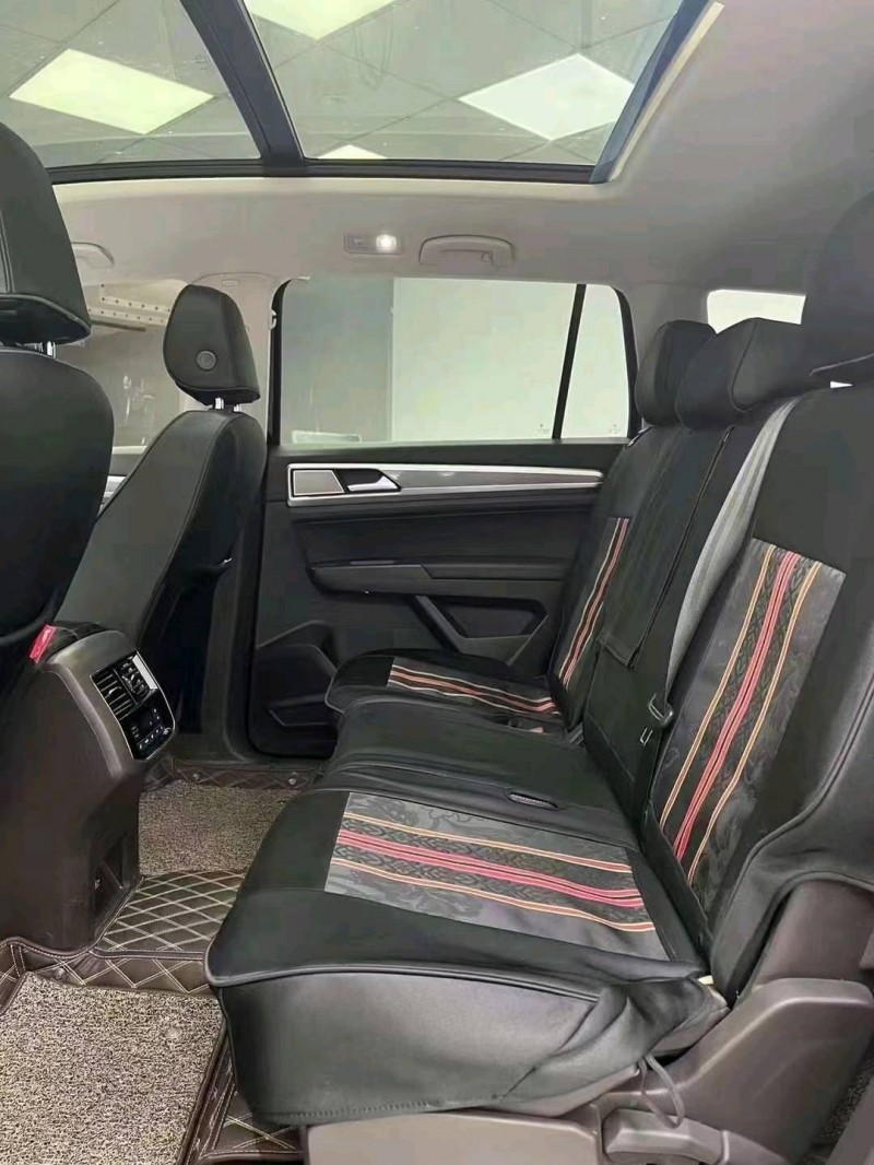 成都19年大众途昂8