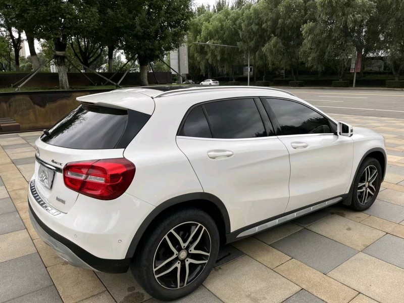 沈阳17年奔驰GLA7