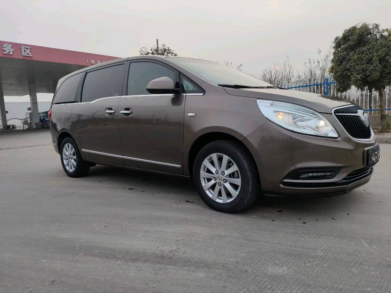 徐州18年别克GL82