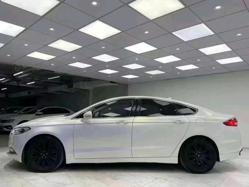 成都17年福特蒙迪欧3