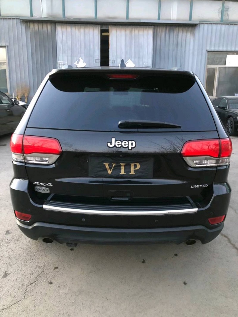 沈阳14年Jeep大切诺基3