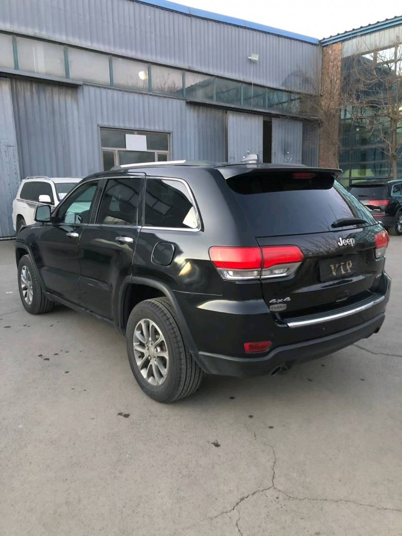 沈阳14年Jeep大切诺基5