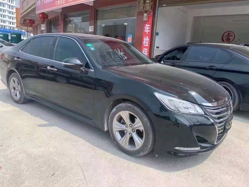 东营16年丰田皇冠7