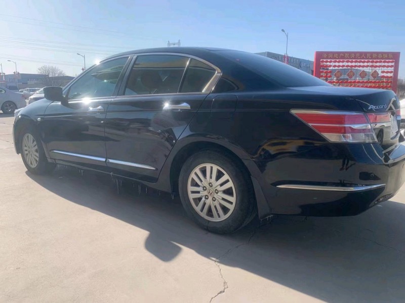 保定13年本田雅阁3