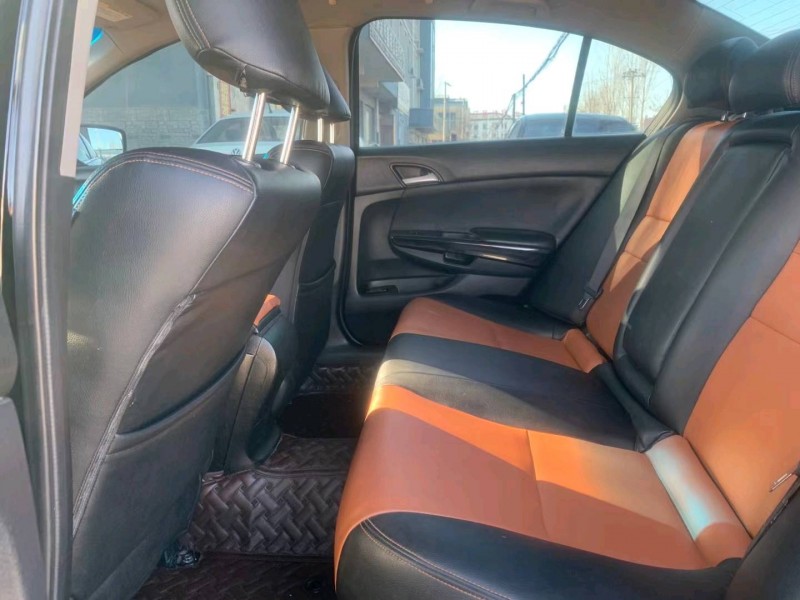 保定13年本田雅阁7