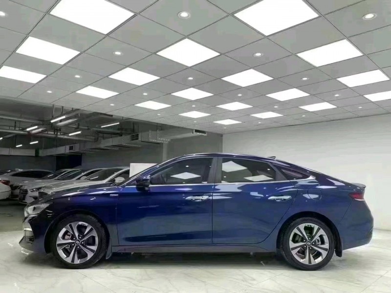 成都20年现代菲斯塔3