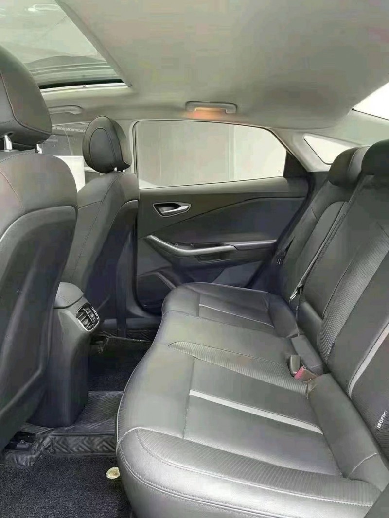 成都20年现代菲斯塔7