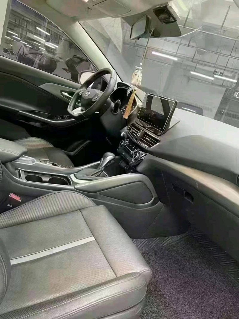 成都20年现代菲斯塔9