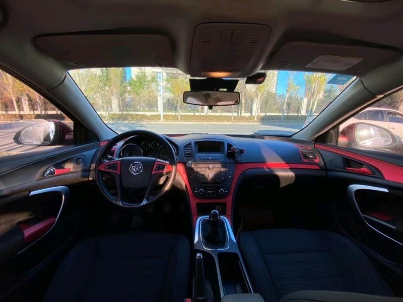 沈阳10年别克君威8