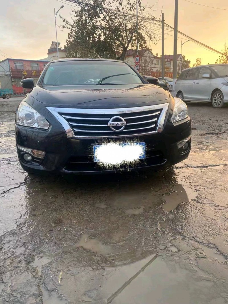 济南16年日产天籁1