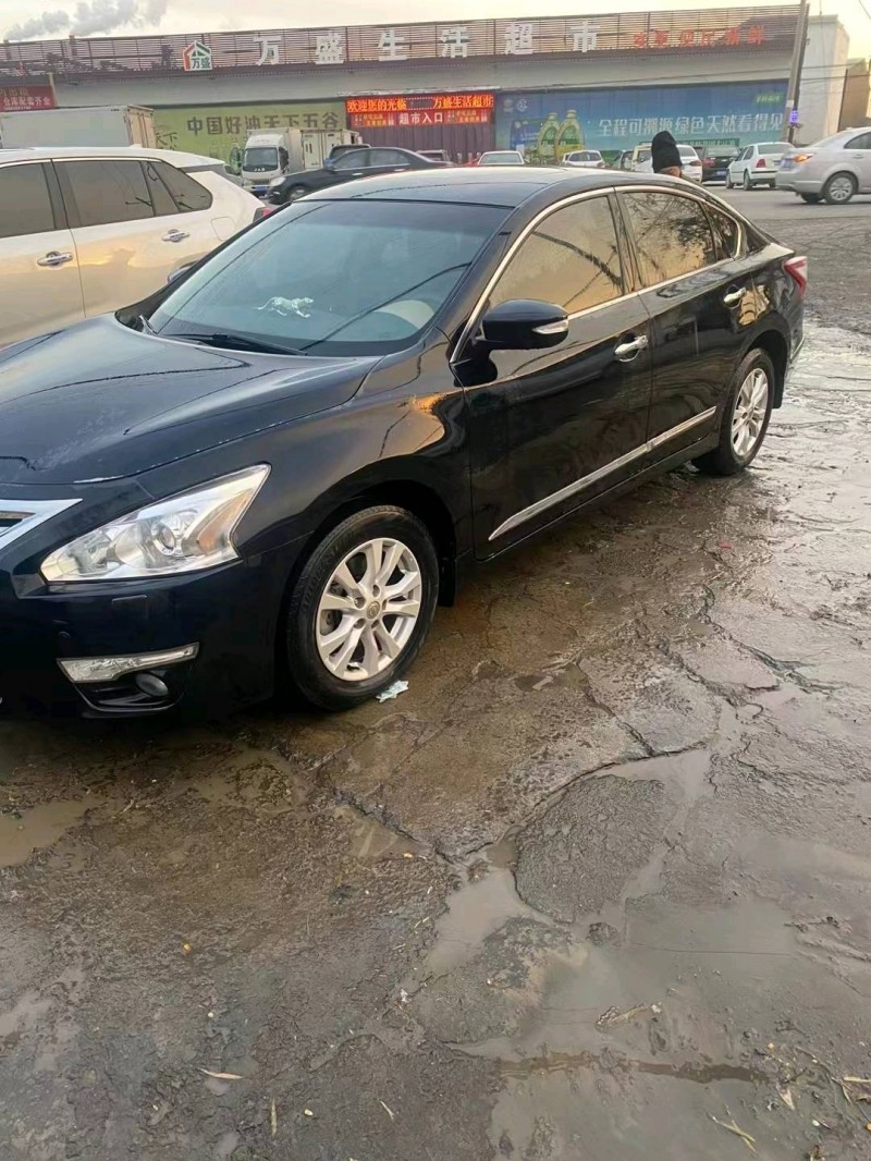 济南16年日产天籁3