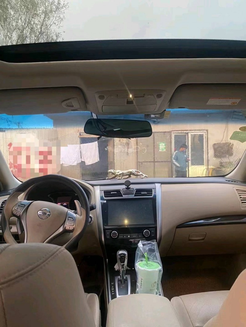 济南16年日产天籁4