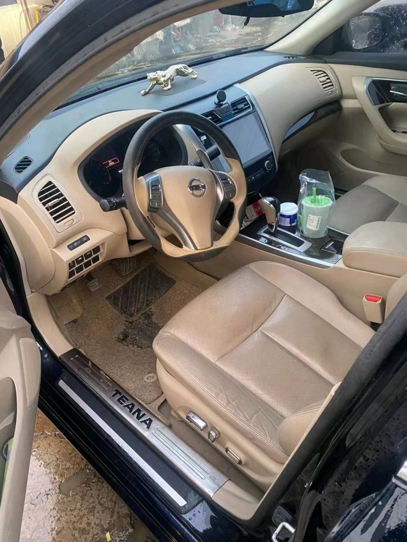 济南16年日产天籁6