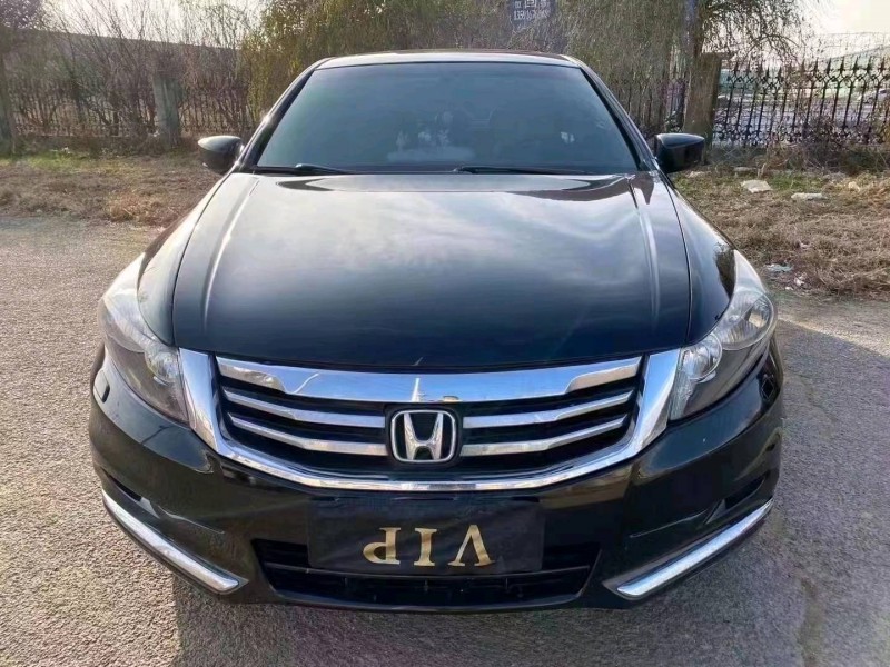 沈阳13年本田雅阁1