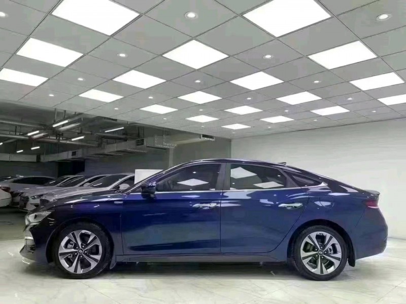 成都20年现代菲斯塔3