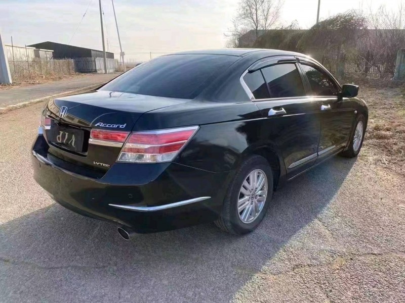 沈阳13年本田雅阁2