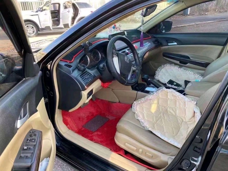 沈阳13年本田雅阁5