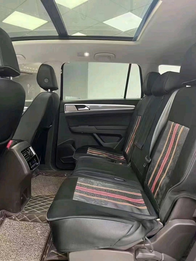 成都19年大众途昂8