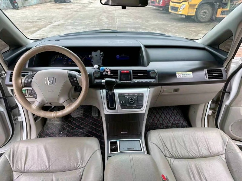 梧州14年本田艾力绅8