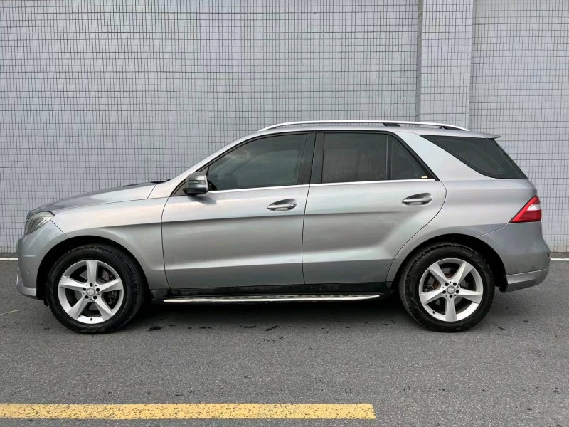 广州13年奔驰ML4