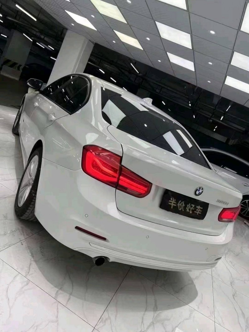 成都16年宝马3系4