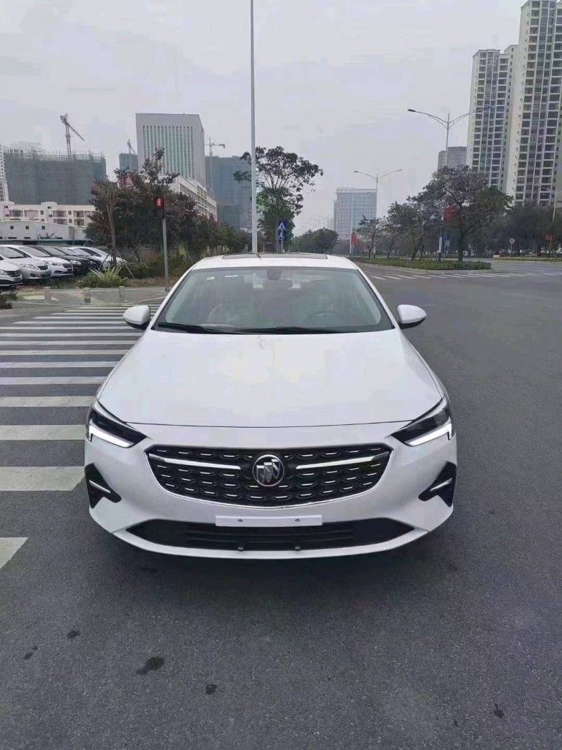 梧州22年别克君威1