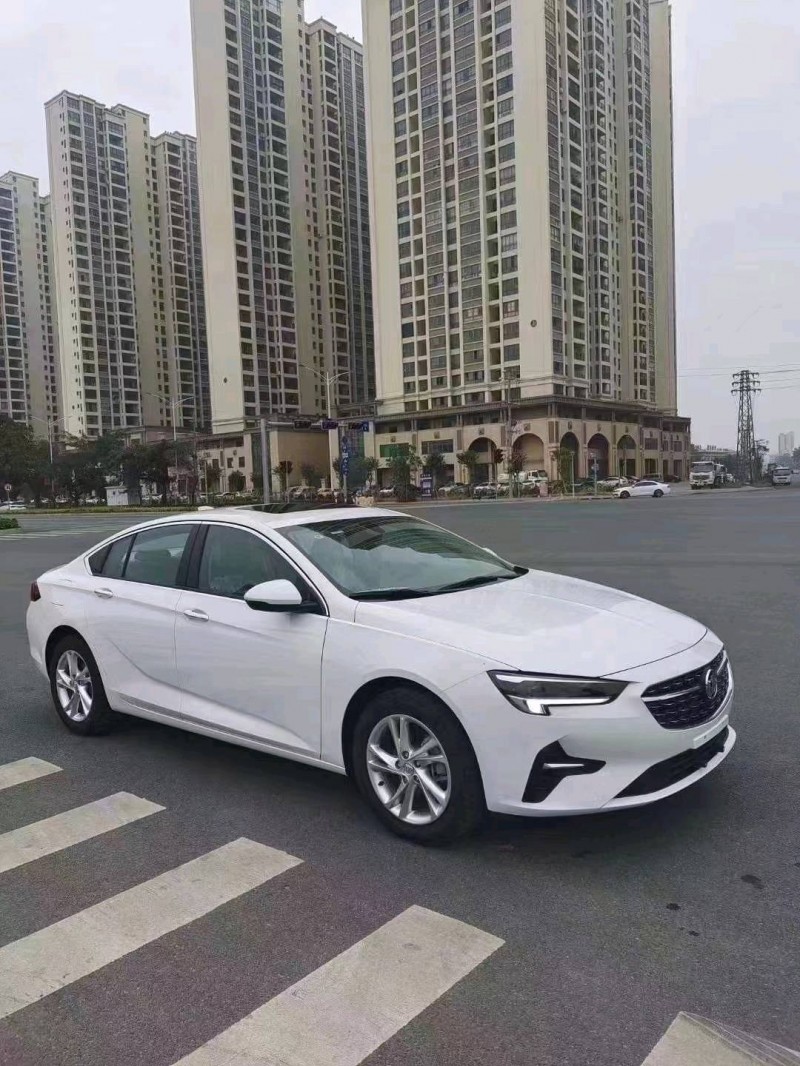 梧州22年别克君威7