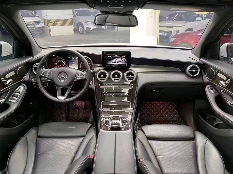 成都18年奔驰GLC8