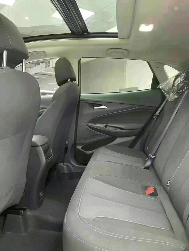 成都22年别克昂科拉7