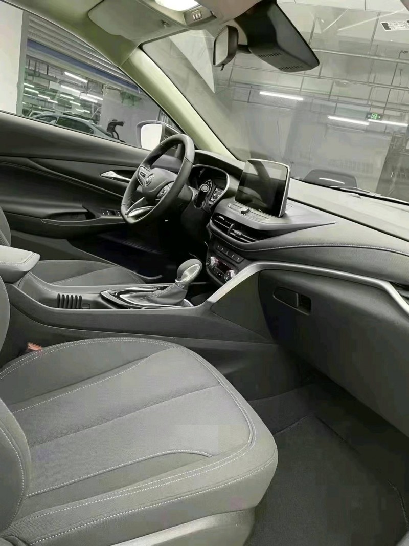 成都22年别克昂科拉8