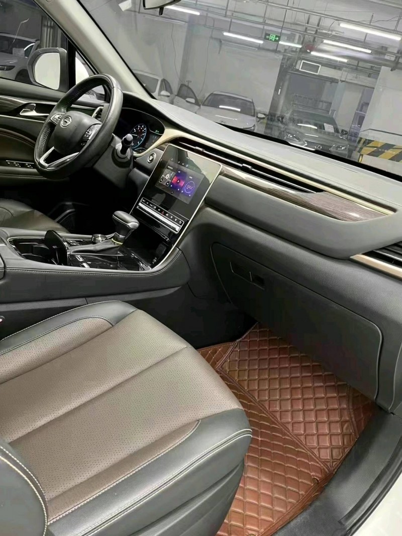 成都20年传祺GS8