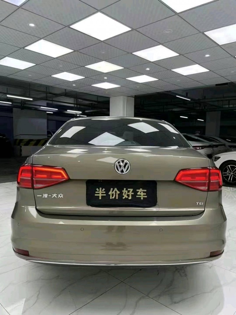 成都18年大众速腾5