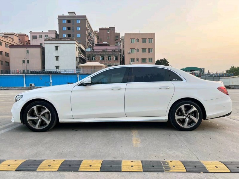 广州18年奔驰E4