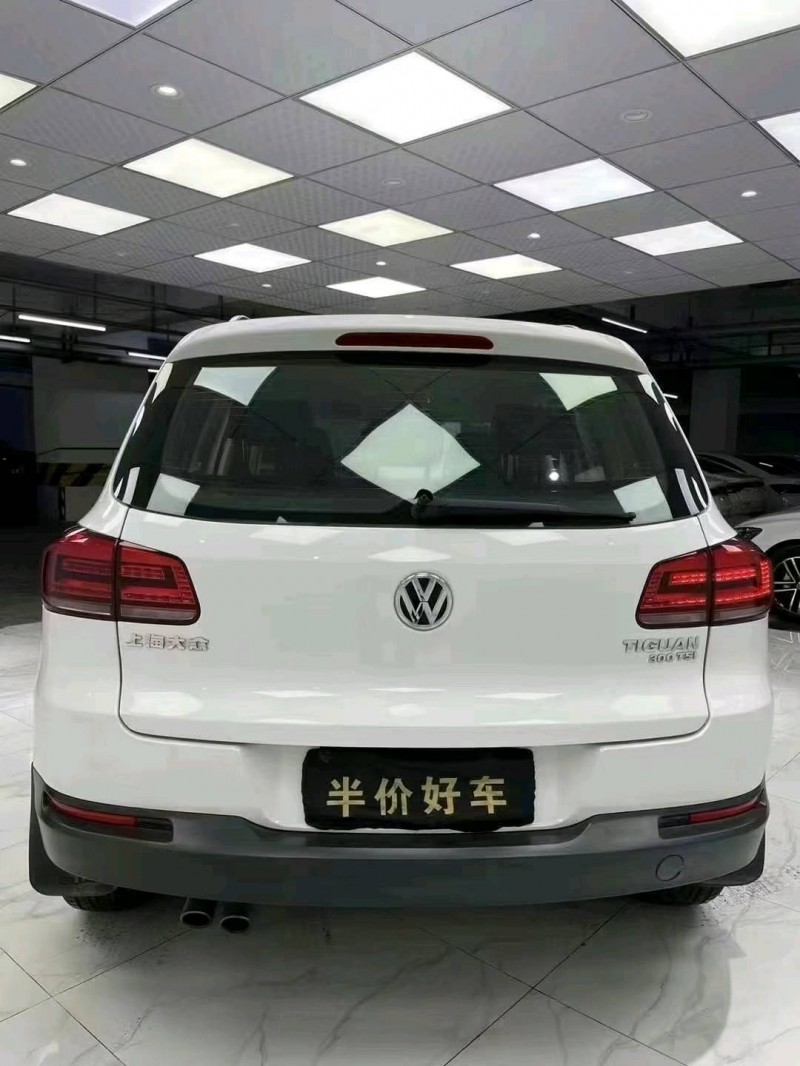 成都16年大众途观5