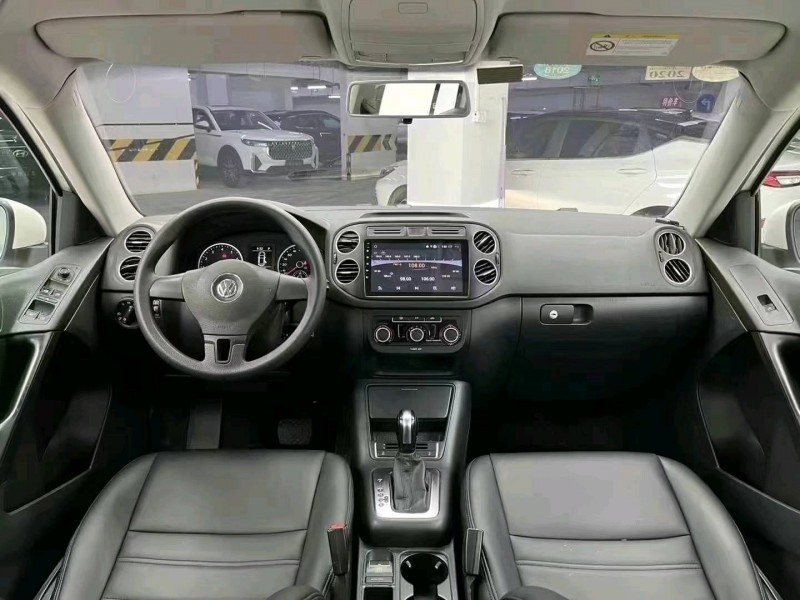 成都16年大众途观9