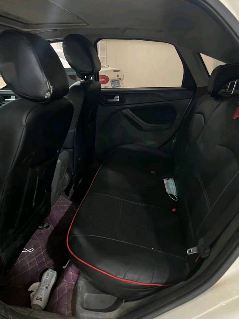 北京15年福特福克斯5